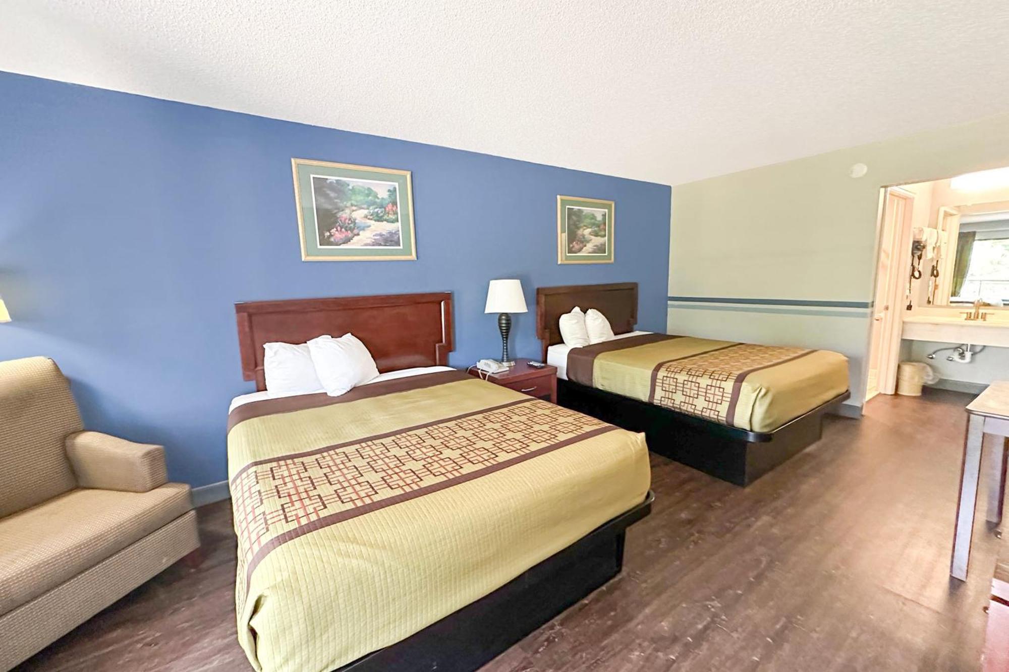 Executive Inn Ridgeway I-77 Экстерьер фото