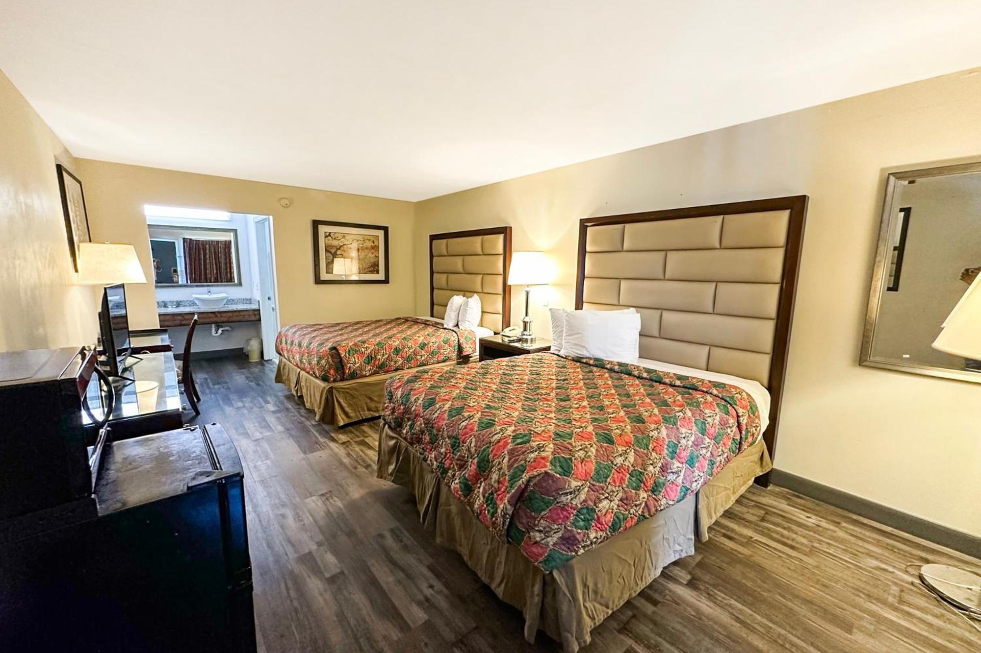 Executive Inn Ridgeway I-77 Экстерьер фото